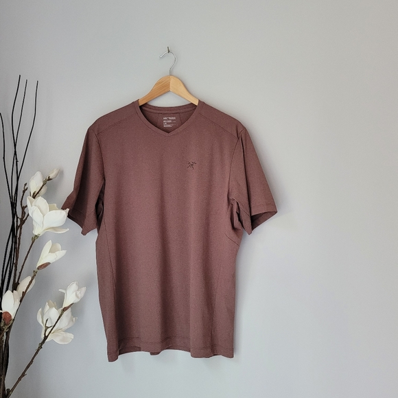 Arc'teryx Other - ARC'TERYX A2B V Neck